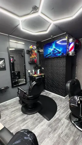 #barberianegra #barbershop #barberia #studiobarber q tal se ve el tapete ?