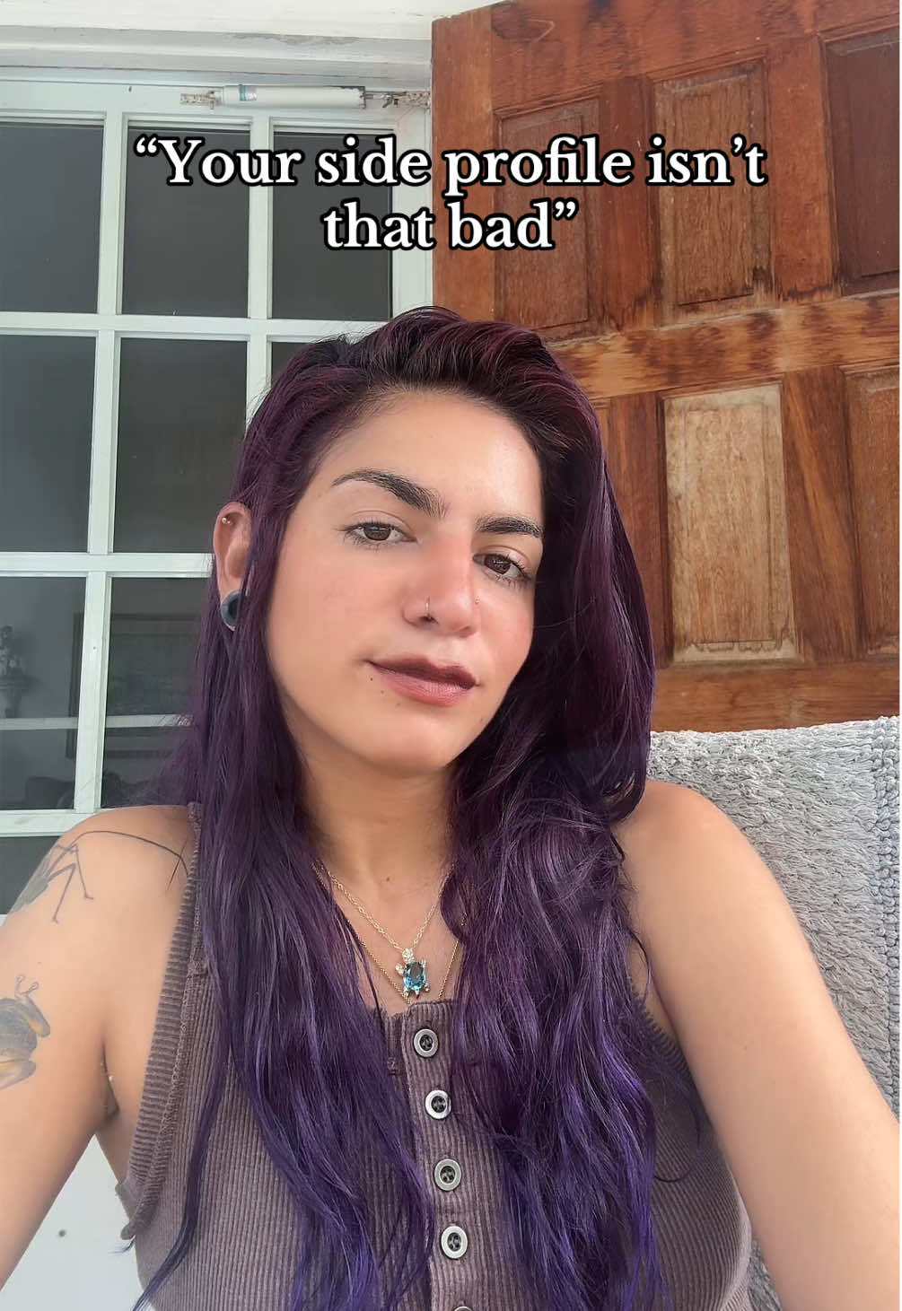 Envdd envdd, ya no la odio tanto. It kinda started to grow on me 💜 #sideprofile #bignose #latina #puertorico #fyp 