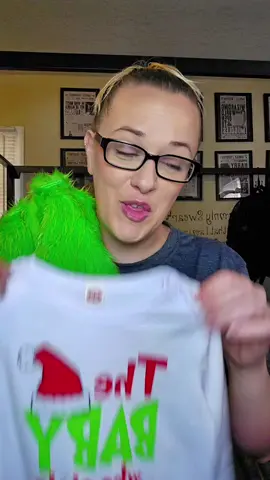 This christmas outfit is too cute! #christmasoutfit #christmasoutfitideas #babyoutfit 