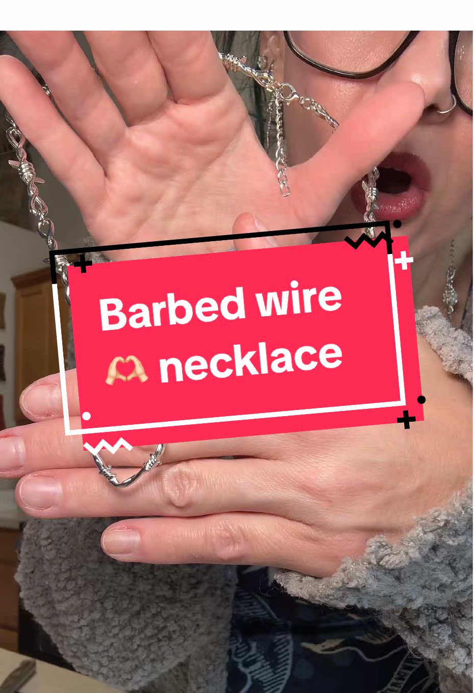 #punkstyle #gothicstyle #tiktokshopcreatorpicks #gothicnecklace #stockingstufferideas  