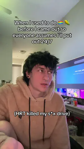 Shoutout to the dude that forcibly kissed me at subculture 😍 then misgendered me multiple times  #bi #trans #mtf #gay