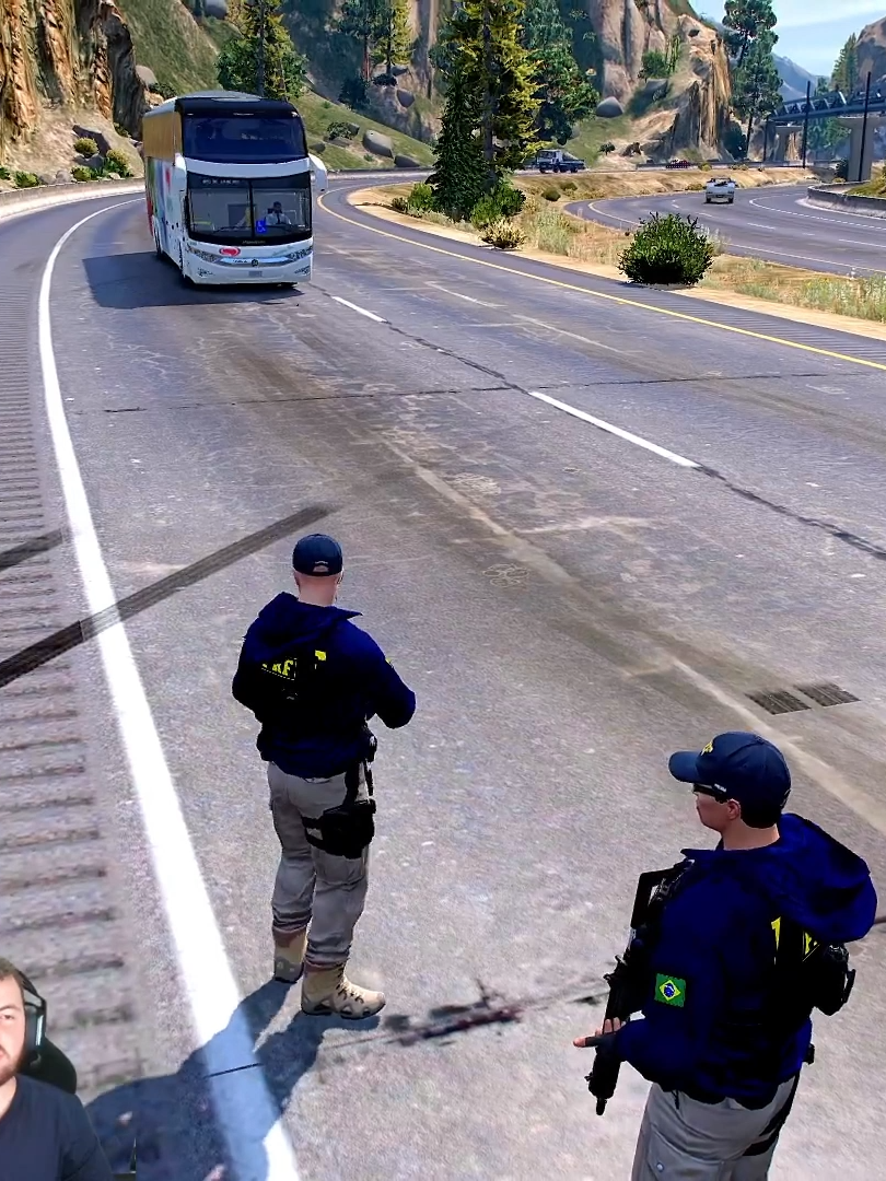 Onibus Roubado em Fuga da PRF #perninhagamers #jogos #viral #fy #gamer