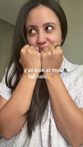 it’s lil candy corn 🤭 @paintlabco 