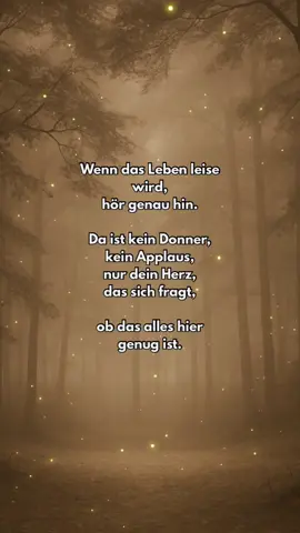#poetry #leben #sinndeslebens #deepthought #poesie  Wir alle sind Porzellan mit Herzschlag, zerbrechlich und schön zugleich. Und manchmal, wenn wir uns berühren, heilen wir ein Stück… ohne es zu merken.