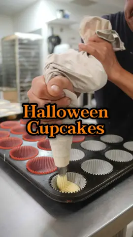 Spooky season’s never tasted so sweet! 🧁🎃 Come grab your Halloween cupcakes before they disappear… 👻 #halloweencupcakes #halloween #cupcakes