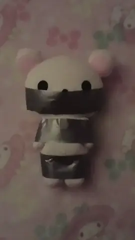 решила записать ее последние минуты жизни на видео . tags : #kawaiikei #kawaiicore #cutecore #jojifuku #yumekawaii #fairykei #cute #pink #kawaii #plush #plushies #plushie #sanx #sanrio #korilakkuma #mymelody 