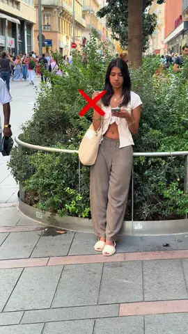 Expérience sociale se soucier du bien-être des autres dans la rue #experiance #social #pourtoi #videoviral #gentillesse 