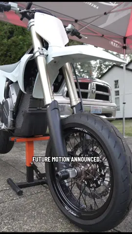 3 reasons to buy the new 2025 Stark Varg Super Moto #starkvarg 