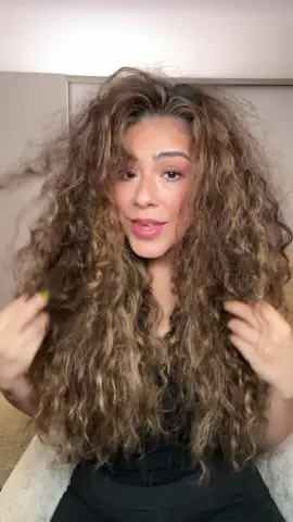 #curlyhairroutine #damagedhair #hairtips 