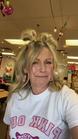 My favorite day of the season! Check out Pretty Prints & Embroidery on Facebook for the cutest tees! @𝓷𝓪𝔂𝓮𝓵𝓲 ✿ #pinkout #fridaynightlights #teacher #texas #2ndgradeteachers 