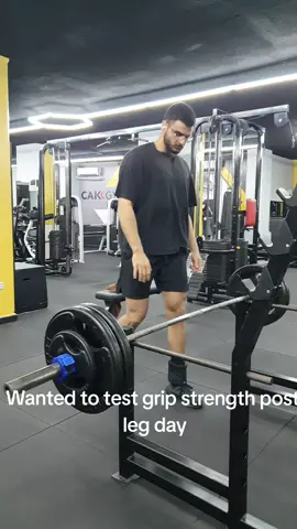 Chasing those golden dumbbells #gym #fyp #legs #motivation #workout