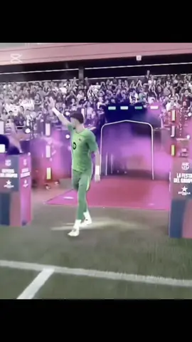 البرشا حين صاب حارسهم قالوا سينهار فقط البرشلوني الاصيل رح يكتب فيسكا بارسا تيم_بيدري#برشلونة #دوري_ابطال_اوروبا #برشلونه_عشق_لا_ينتهي💞🔱🏅 #فيسكا_برسا_دائماً_وابداً🔵🔴 #الشعب_الصيني_ماله_حل😂😂 