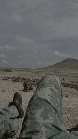 hərşeyi zaman görsədir#uzaqlarda #hərbiçilərimiz #sevgiyənifrətedirem #hərbici @CƏNAB bax qardaşım zamanla məndə belə olacam 