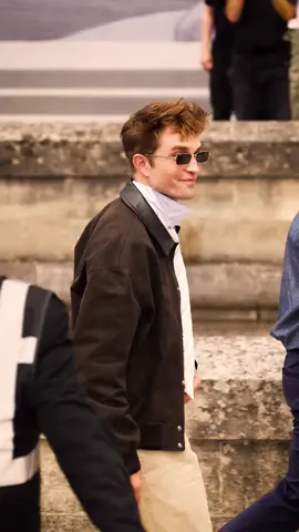 Robert Pattinson arriving at a fashion show in Paris #robertpattinson #fy #tiktok #paris #crush 