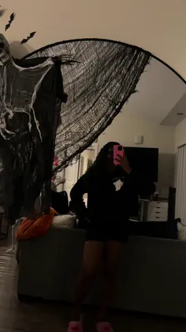 Decorate for Halloween with me 🫶🏾 #spookyseason #groundbreakerskeleton #walgreenshalloween #fyp #archmirror #dollartreefinds #loweshalloween #halloweeninspo #homedecor 