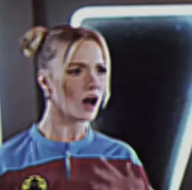 Tw: flashlight #fy #fyp #edit #juliabeautx #julienbam