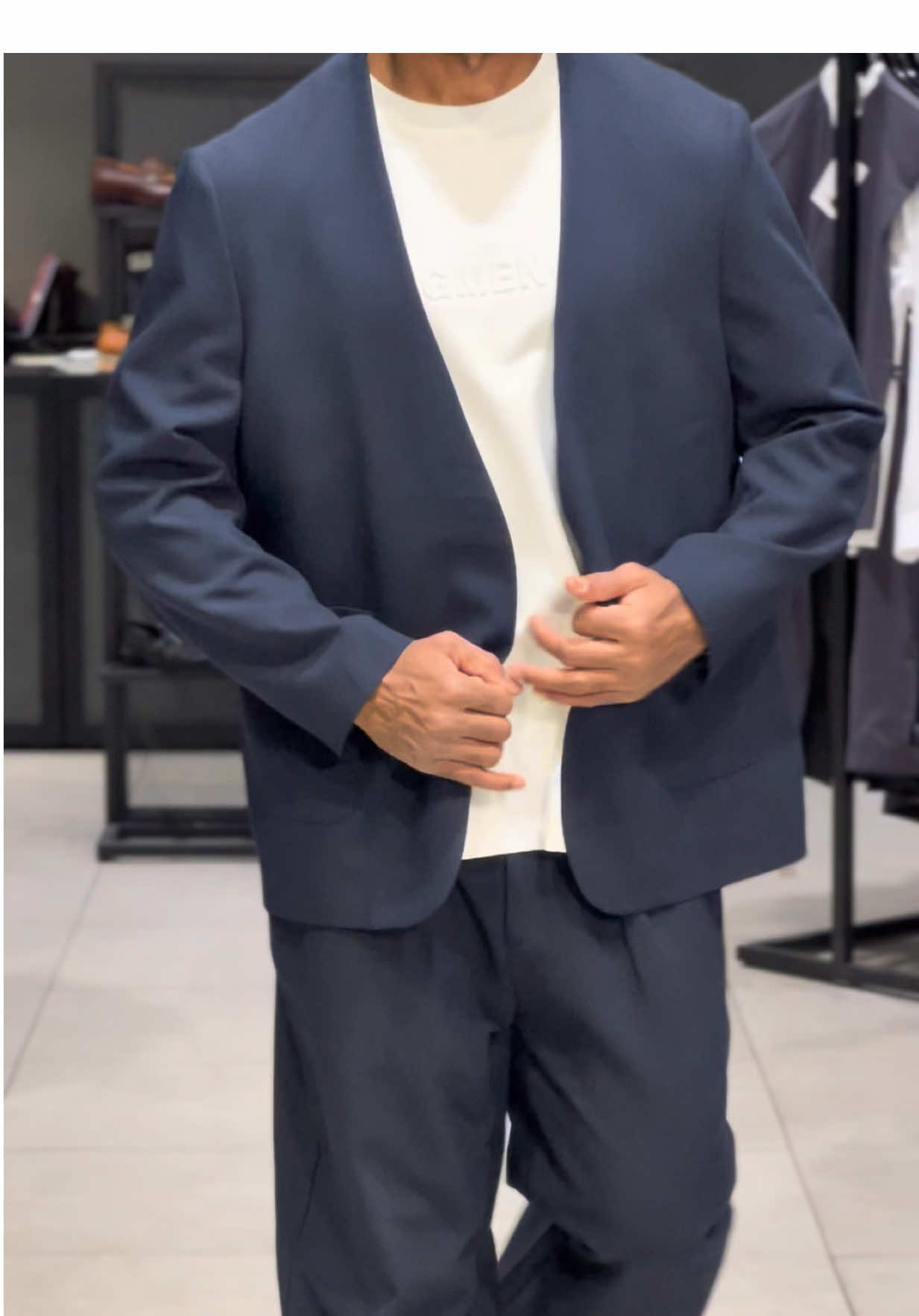 Полуспортивный костюм в наличии🔝 Доступны так же цвета: черный, бежевый, бордо, хаки, песочный, коричневый, небесный, белый 