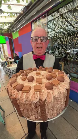 🍰 Las tortas más grandes de Buenos Aires están en Lo de Lucas 😱 Pesan 13 kilos, y no es chiste: chocotorta, balcarce, alfajor y muchas más 🍫 Vení a probar las tortas más famosas y exageradas del país 💥
