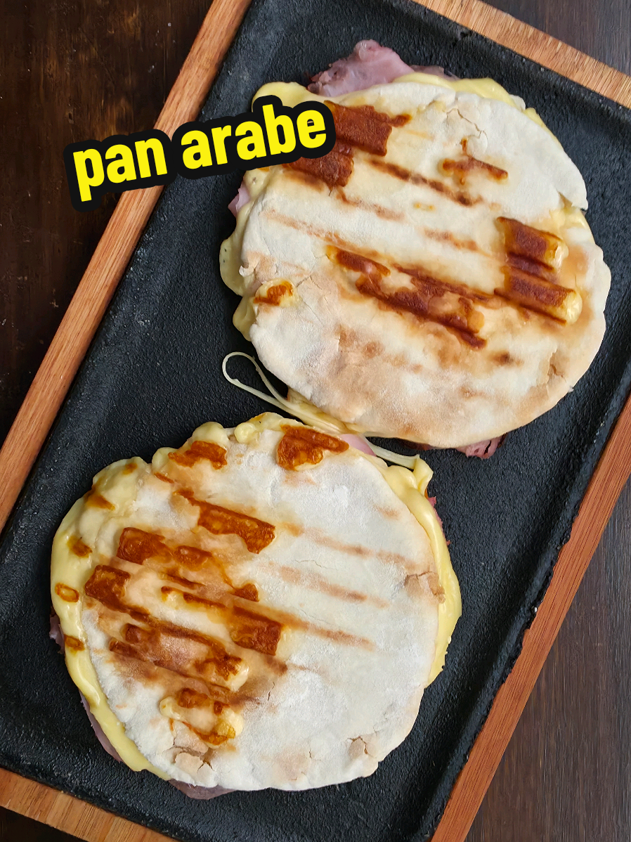 AN ARABE Con la compañía de @El Taller de Bety  ▪︎ 500 gr. Harina común 000 ▪︎ 260 ml. Agua ▪︎ 10 gr. Sal ▪︎ 1 cda. Aceite de oliva ▪︎ 5 gr. Levadura seca o 15 gr. Levadira fresca