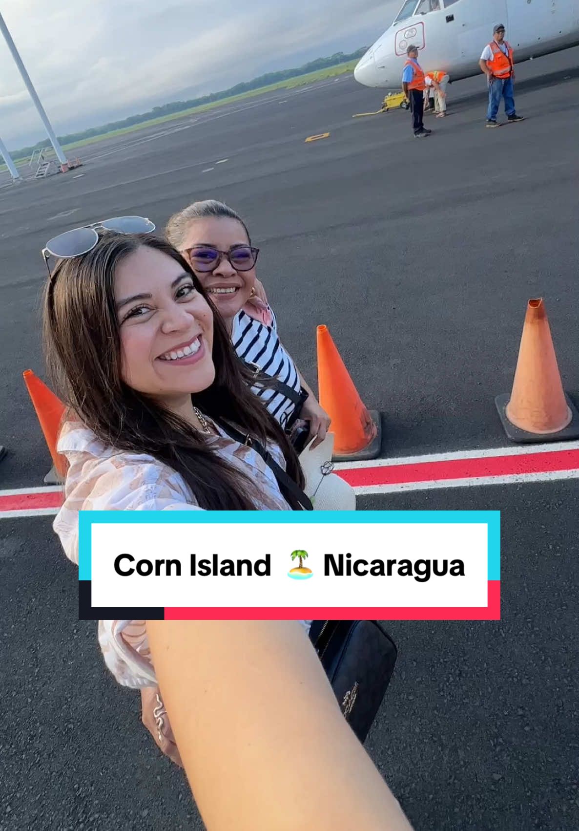 🤩Disfrutando y factur@ndo gracias al programa de Amazon.  Aplica para todos los países 🤩🚀 ❌ Esto no tiene nada que ver con proveedores que te envían productos gratis❌ ✅Este mes generé 💲2,9OO solo con reseñas de productos que tengo en mi casa 🏡 ni siquiera compré en Amazon. 🤔¿Cómo funciona este programa? ✌🏼simple: Hago videos de 30-40 segundos de productos que ya tengo en mi casa. 🏡  pueden ser: cremas, perfumes, herramientas, ropa, zapatos, cosas del hogar etc… Estos videos los subo directo a la App de Amazon Y me pagan hasta el 20% de comisiones por mis videos (la cual son acumulativos y te pueden gener@r ingr€sos todos los días)  🤩¿Lo mejor? Me dan comisión no solo del producto que reseñé, sino de todo lo que esa persona tenga en su carrito después de ver mi video. 😍Ya tengo + de 1 año trabajando en el programa de Amazon.  🤜🏻🤛🏻Si quieres que te muestre exactamente como lo hago. Link de acceso en mi perfil de tiktok 🩵😍😎 escríbeme 🚀🩵 #amazon #earncommissionsdeamazon #MCA