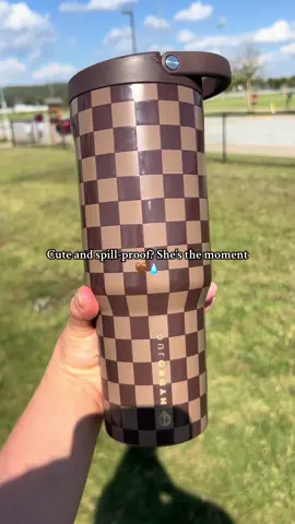 The brown checkered HydroJug you’ve been seeing everywhere — and yes, she’s spill-proof 🤎💧 #hydrojug #browncheckered #waterbottle #aesthetic #hydrojugtumbler 