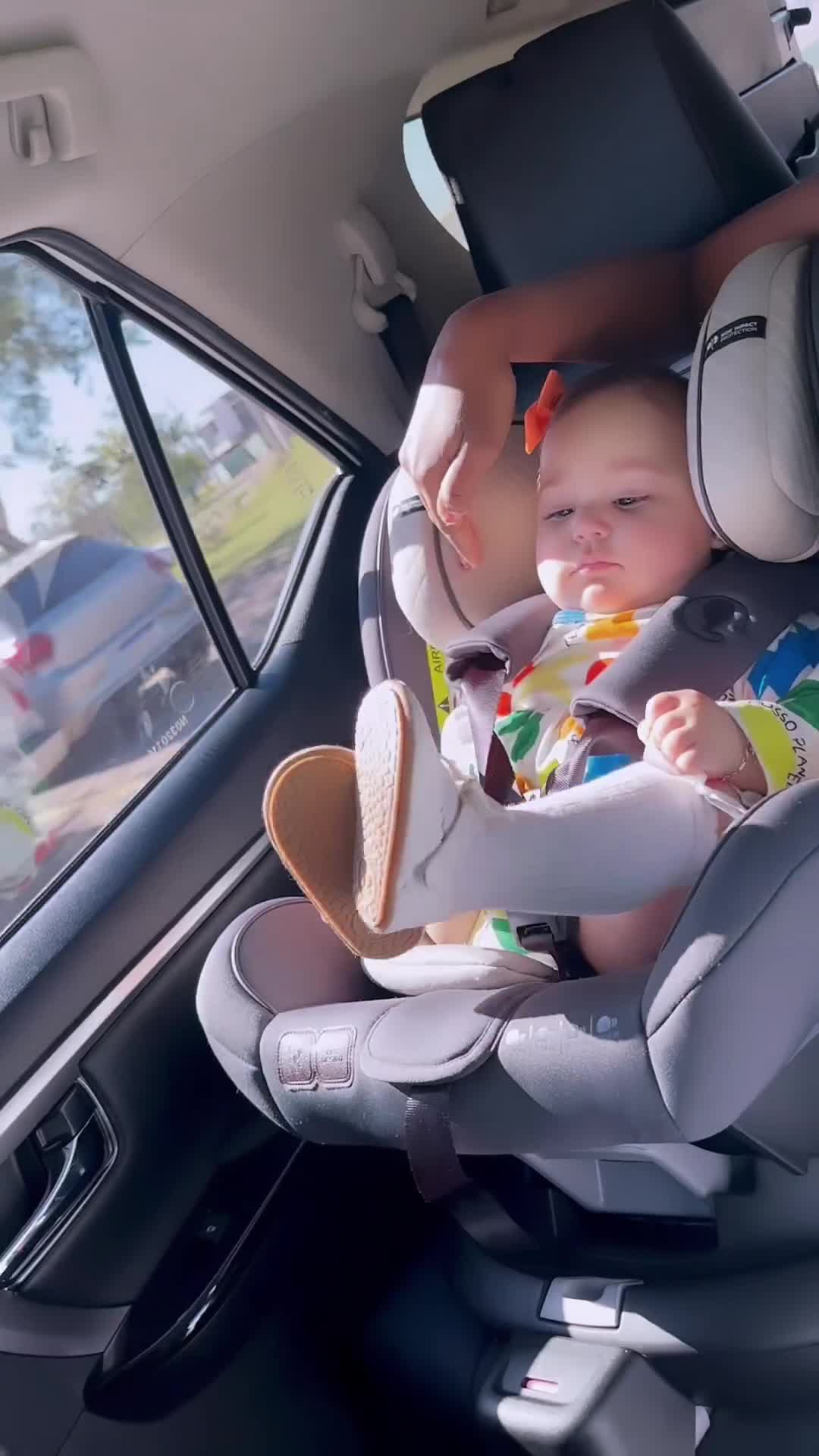A @dra.mariana vive a rotina com praticidade e segurança para cuidar ada gemeas! — e a Only One Plus acompanha cada momento com o mesmo conforto. Com design moderno, sistema Isofix e ajustes que crescem junto com o bebê, ela é a escolha de quem quer unir proteção, estilo e funcionalidade em uma só cadeira. Porque evoluir com conforto também faz parte de cuidar. 💛 #OnlyOnePlus #ABCDESIGNBrasil #SegurançaEmMovimento #CrescerComConforto #RotinaReal