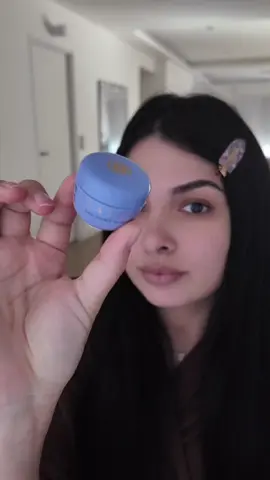 Crème de jour @Tatcha US  Crème contour des yeux @WYCON cosmetics  Base @Huda Beauty  Base de tein @Charlotte Tilbury  Anti Cerne @Too Faced  Fard a joue @NARS Cosmetics  Bronzer @Diorbeauty  Poudre @charlotte tilbury Contour des lèvres @Ayshglamm Shop 