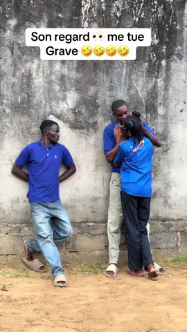 Son regard 👀 me tue  Grave 🤣🤣🤣🤣