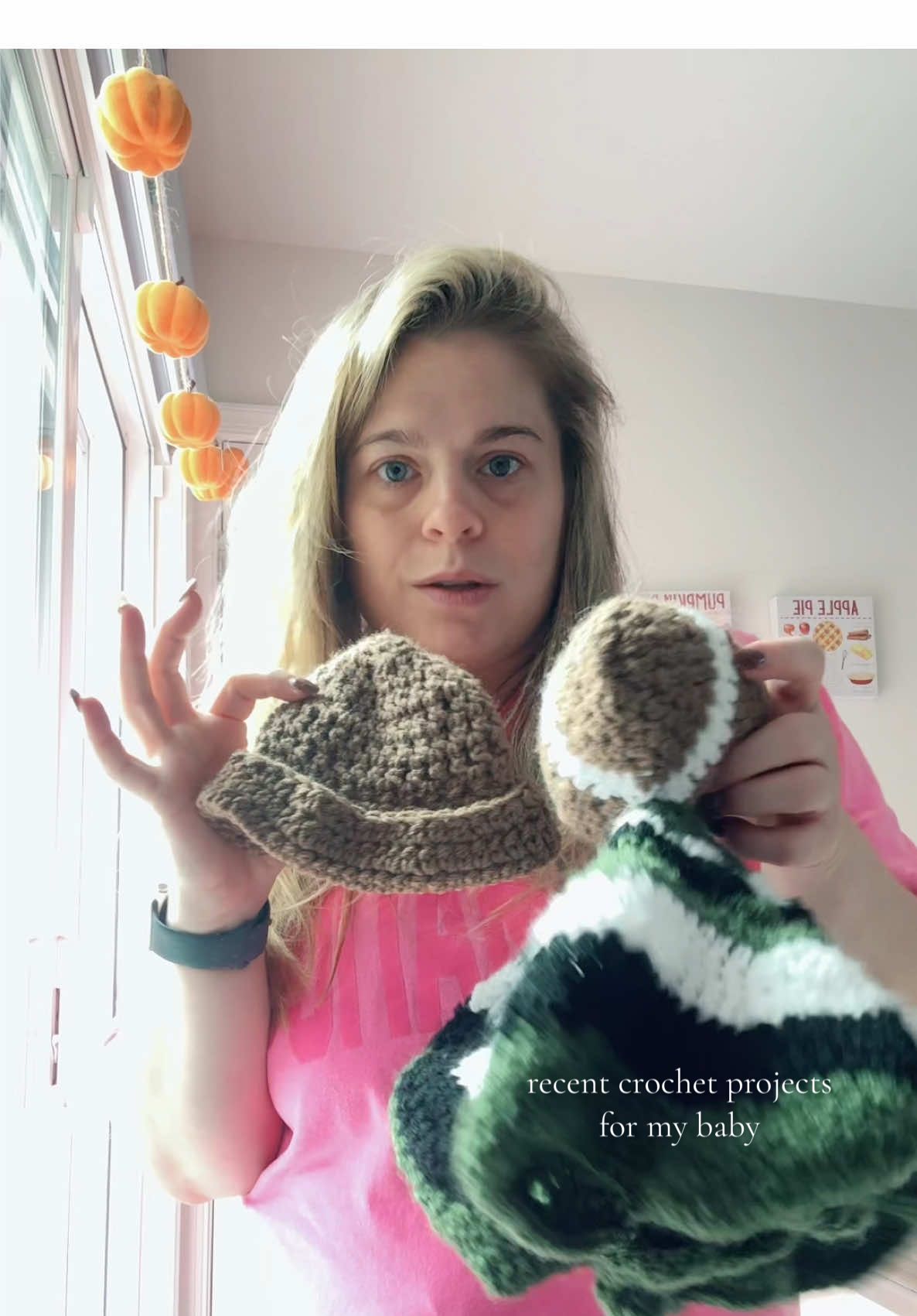 been on a baby crochet kick recently 🤰🏼🍼🏈 #beginnercrochet #crochetproject #crochetbaby #crocheting #babycrochet 