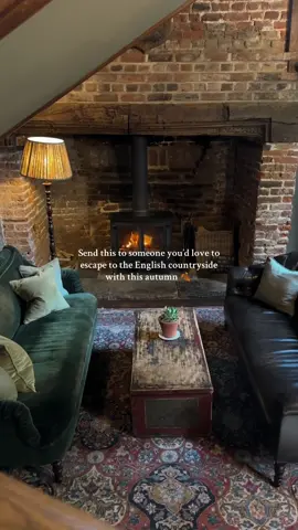 Autumn walks, wine by the fire, apples from the orchard ready for pie, and fresh finds from farm markets: it’s time to escape to the English countryside #countryside #autumnaesthetic #thepig 