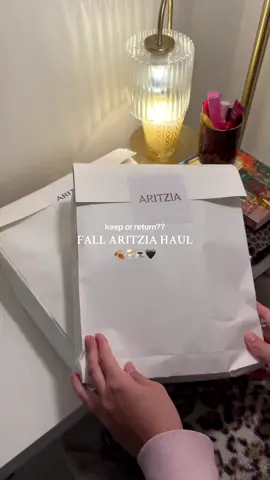 Aritzia fall clothing haul☕️🖤help me choose what to return I don’t want to keep everything!! #fallaritziahaul #aritziahaul #aritziafallhaul #fallclothinghaul #falloutfitinspo 