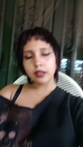 pero ella kiere con maluma y conmigo a la vez 