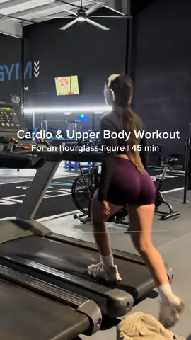 Hourglass figure in 45 min👇🏻 ⬇️FULL WORKOUT⬇️ - warm up walk 5 min - run 10 min on treadmill (atleast 1 mile!) - lateral to front raise 3x10 - alt bicep curl 3x12  - shoulder press 3x12 - rows 3x12 - plank pull through 3x20  🔥1:1 coaching apply in bio  #fyp #foryoupage #cardioworkout #upperbodyworkout