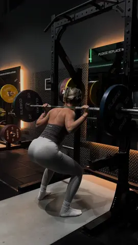 Found my love for squats again 🥲🥵 #glutes #squat #stepup 