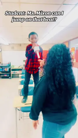 😂😂🔥 #fyp #teachertok #millennialteachers #babyrapperchallenge #makethisgoviral 