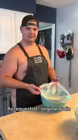 Just an Apron 👌🏼#sourdoughbread #couplecomedy #marriagehumor #baker 