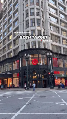 It’s giving Wednesday Addams vibes 🖤 Share with someone who needs to stop by this spooky szn (🎥: @Target Holler) #chicago #chicagobucketlist
