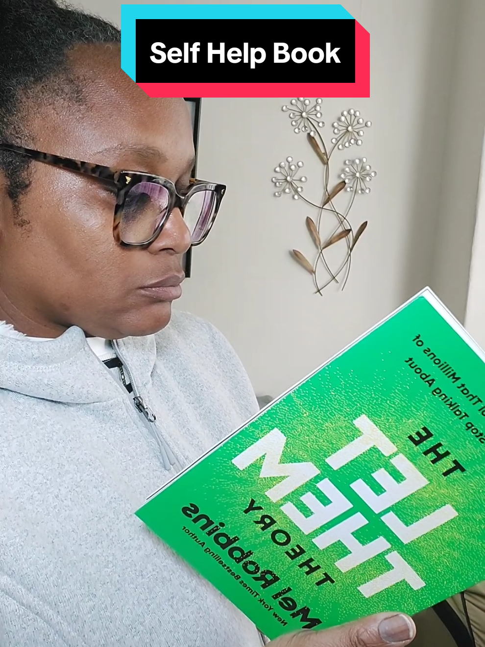 The Let Them Theory Book #tiktokmademebuyit #BookTok #selfhelpbook #personaldevelopment #theletthemtheory 