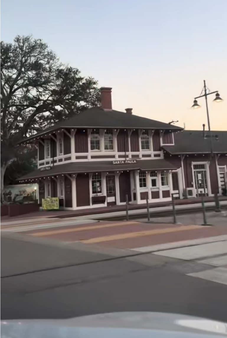 Santa Pauka, California . #viajando_ala_naturaleza #santapaula #santapaulacalifornia #Recuerdos 