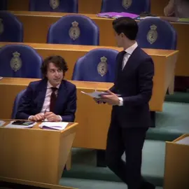 Resse is rising  - #resse #robjetten #jesseklaver #d66 #groenlinkspvda #tweedekamer #politiek #dutchpolitics #netherlands #verkiezingen #ship #foryou #fyp 