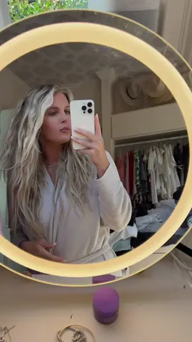 OK, so the audio stopped midway sorry but we weren’t redoing it. #HairTutorial #CurlyHair #fyp 