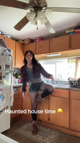 🎃 #fyp #xyzbca #outfitinspo #halloween 