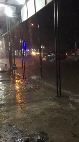 Suana kota Meulaboh di Guyur Hujan deras,Mengalami Banji di Ruas Jln NasionaL.😭😭