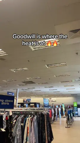 @mariela🤍 bought it for me #goodwill #heat #fyp #goodwillfinds #meme 