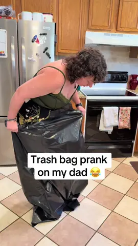 I think my mom tied me in there too tight 🤣