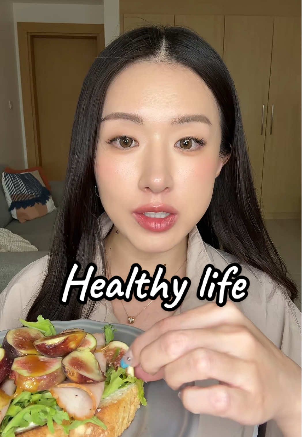 بالنسبة لي العناية تكون من جوا ومن برا بنفس الوقت عشان النتيجة تكون احسن وكويس لصحتنا ف المستقبل لاتنسوا تكتبوا لي بالكومنتات🤍#healthylifestyle #koreanskincare #الرياض #koreanfood 