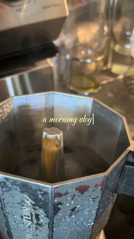 finished bride today and omg it’s such a good book #morningvlog #morningroutine #cozy #fall #Vlog 