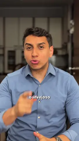 A inveja é a arma do incompetente. #desenvolvimentopessoal #fyp #inteligenciaemocional #foryoupage 