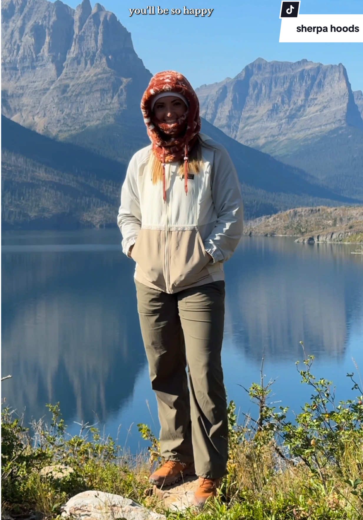 Stay warm on your next adventure with a wildson hood 🏔️ #granolagirl #fallhiking #outdoorsygals #hikingszn #fallaesthetic 