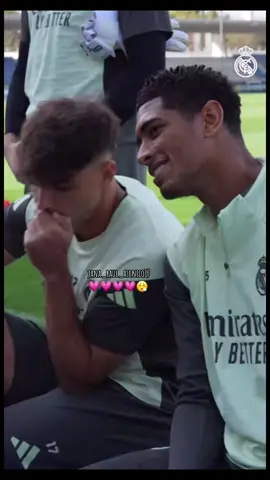 #راوول_اسينسيو @Raúl Asencio 💗💗💗😭